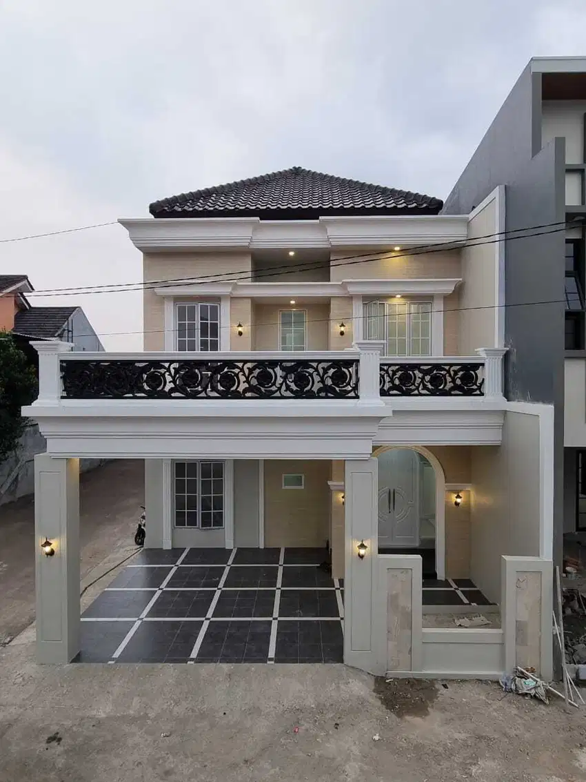 Rumah Mewah Dalam Komplek Dekat Pintu Toll Desari