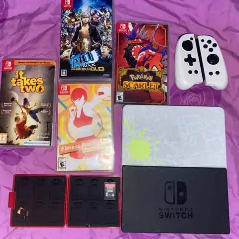 Nintendo Switch Games It takes Two, Fitness Boxing, Pokemon Scarlet
