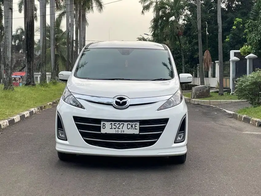 Termurah Mazda Biante AT Putih 2013