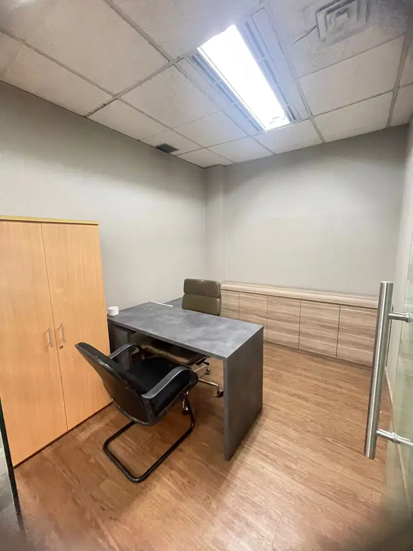 SEWA KANTOR DI JAKARTA SELATAN TB SIMATUPANG 100M2 FURNISH 130K NEGO