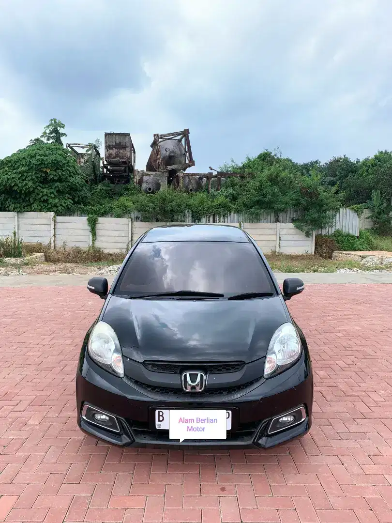 Mobilio prestige 2014