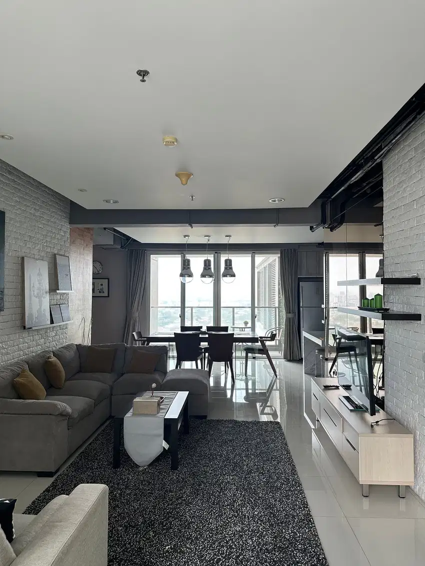 Dijual Apartemen Kemang Village Residence Tipe 3 Kamar Tidur Furnished