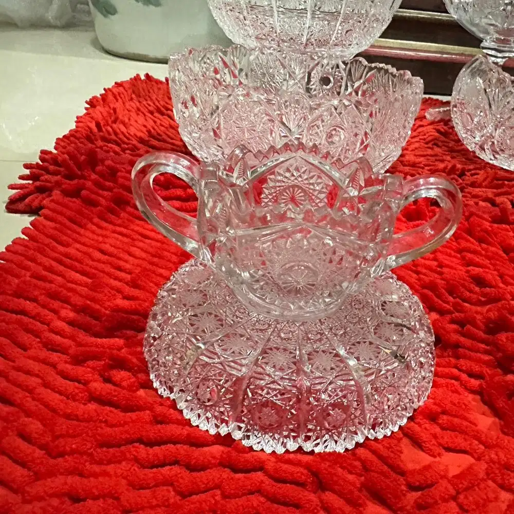 Kristal Bohemia PK500 Piring Gratis Cangkir Mini