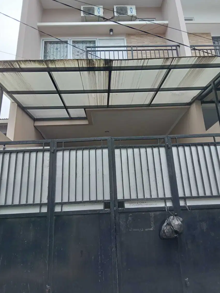 Dhyana rumah jelambar 3 lantai uk 4x8m akses jalan mobil