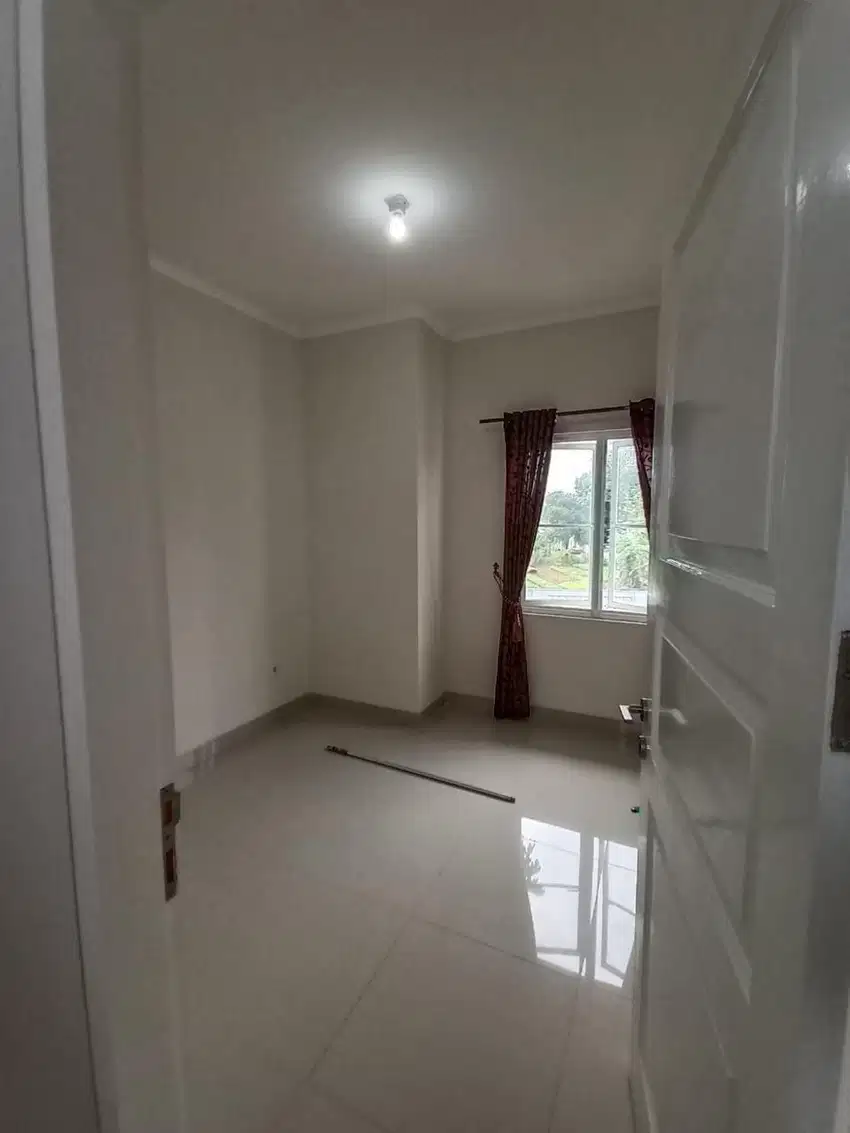 Rumah Paramount Serpong