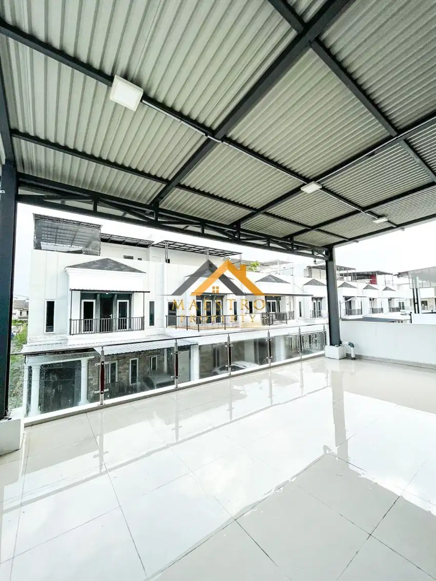 Dijual Villa Komplek Imperial Mansion