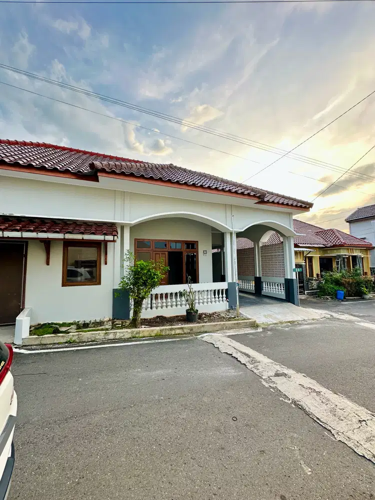 Jual Rumah Murah Strategis Bebas Banjir di Srondol Semarang