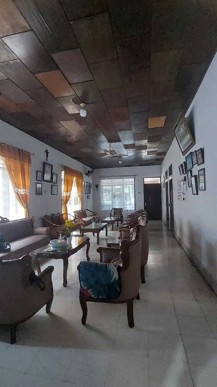Dijual Rumah Tua Jl Gn Seulawah Krakatau
