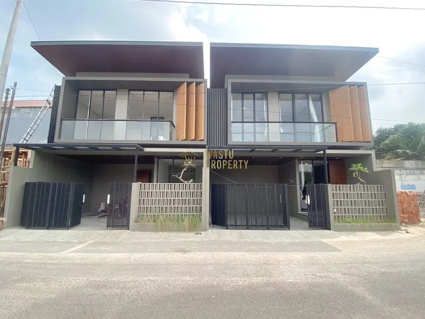 RUMAH 2 LANTAI, FULL FURNISHED, 7 MENIT DARI TUGU JOGJA