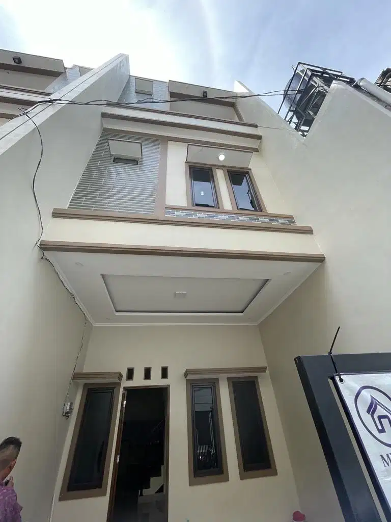 Dhyana rumah baru tanjung duren uk 4.3x13m 3 lantai lokasi strategis