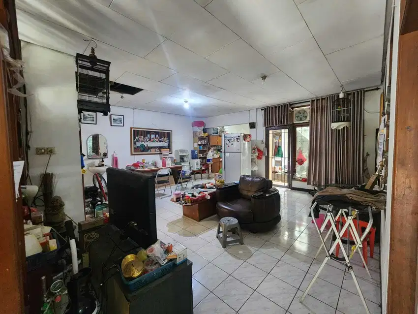 Rumah Strategis Dekat ke Jalan Raya Kopo di Kopo Permai