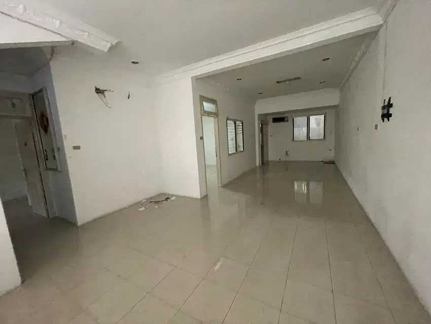 Dhyana rumah jelambar uk 9x20m lokasi bagus di komplek dutamas