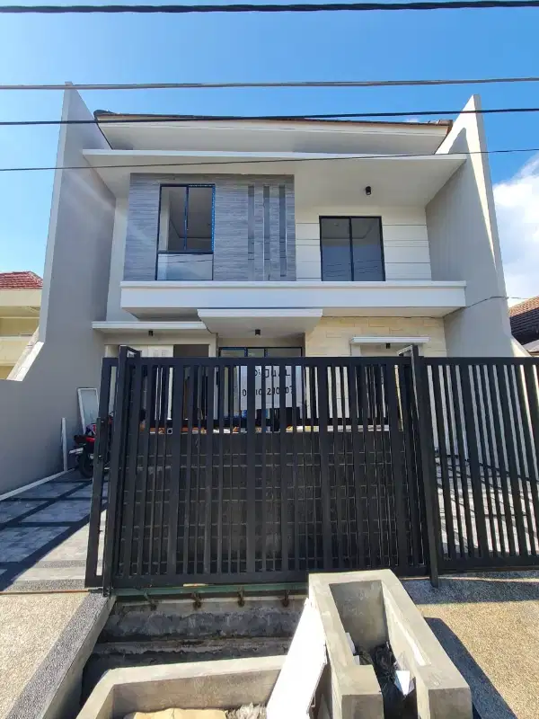 READY SIAP HUNI Rumah Manyar Kertoadi Bangunan Baru Gress