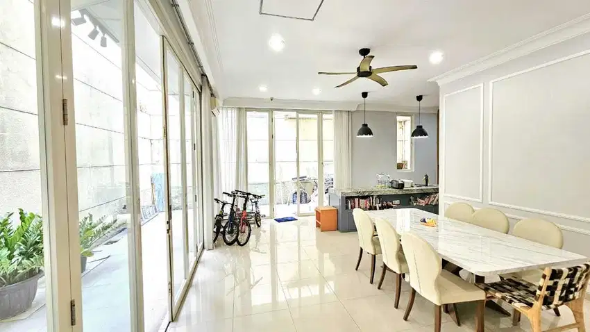 BEST DEAL Rumah Siap Huni  The Mansion, Pakuwon Indah