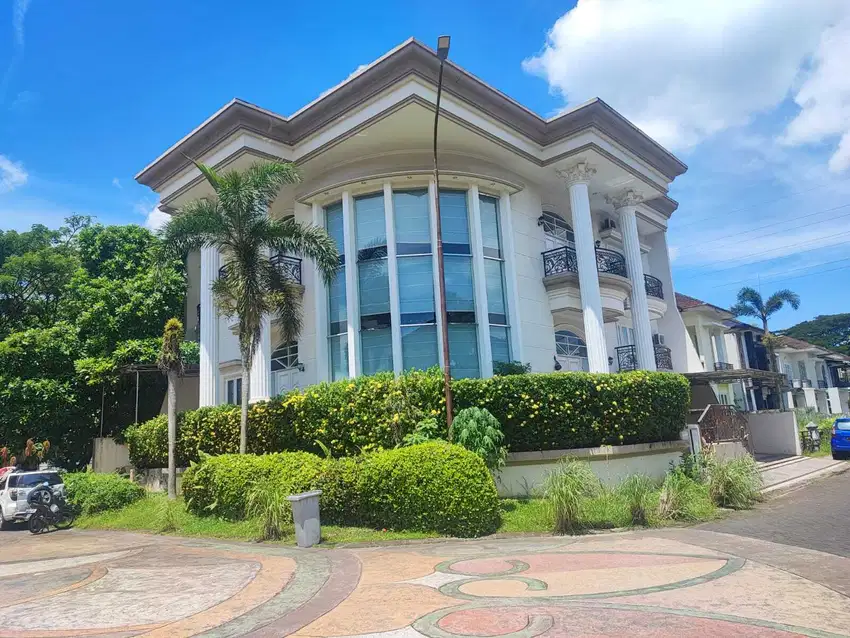 DI JUAL RUMAH MEWAH CLUSTER BEVERLY HILL BALIKPAPAN