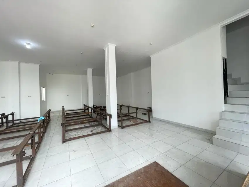 Dhyana rumah baru jelambar 4.5 lantai uk 9x17m akses jalan lega