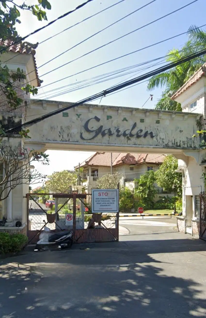 Sale 2 Rumah lantai.2 komplek by Pass Garden Sanur Bali