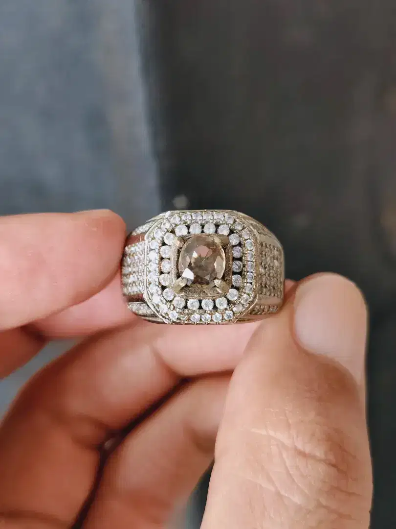 Natural Brown Zircon 1.15crt No Treatment Origin Cambodia Memo KGR
