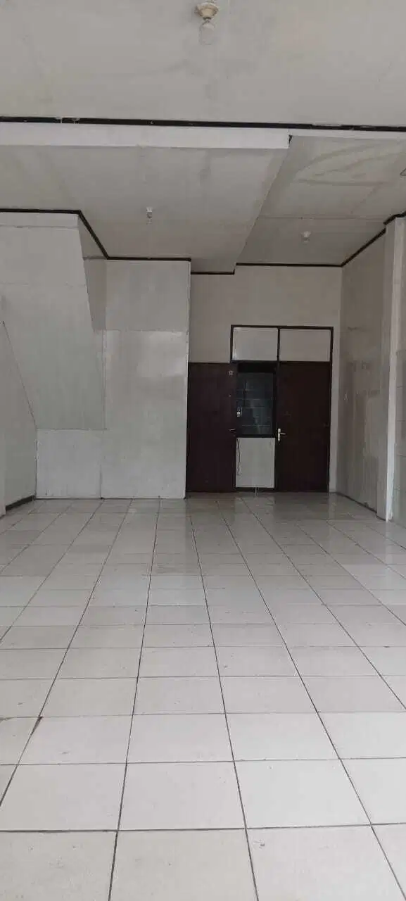Dhyana rumah jelambar uk 5x20m akses jalan 2 mobil bisa dagang