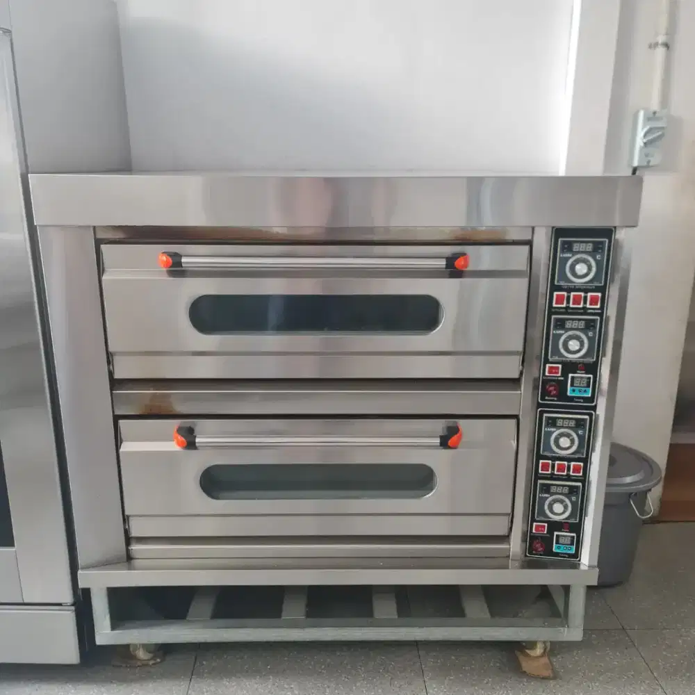 2 Decks Oven 4 Trays