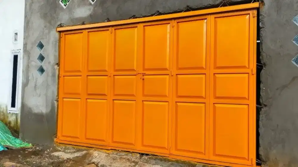 pintu garasi mewah rangka hollo galvanis