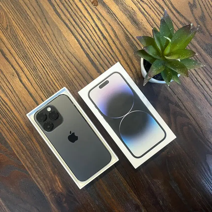 iPhone 14 Pro 256GB Space Black Resmi