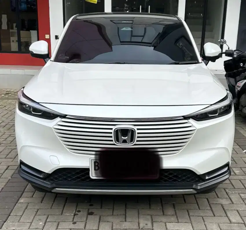 HR-V 1.5 SE Automatic tahun 2023