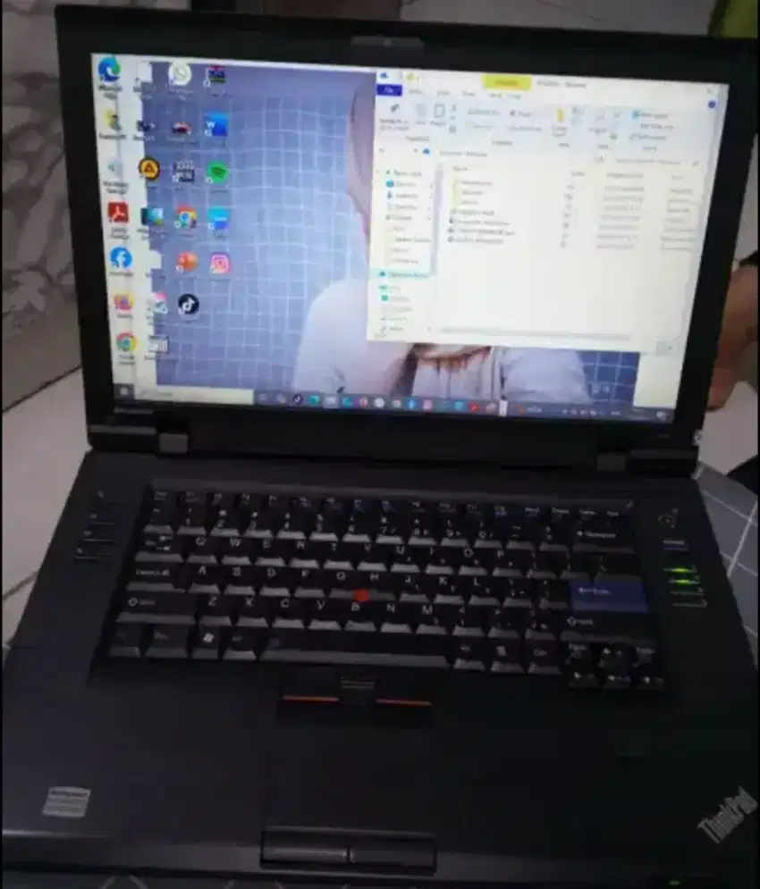 Laptop thinkpad memori 4gb/128ssd