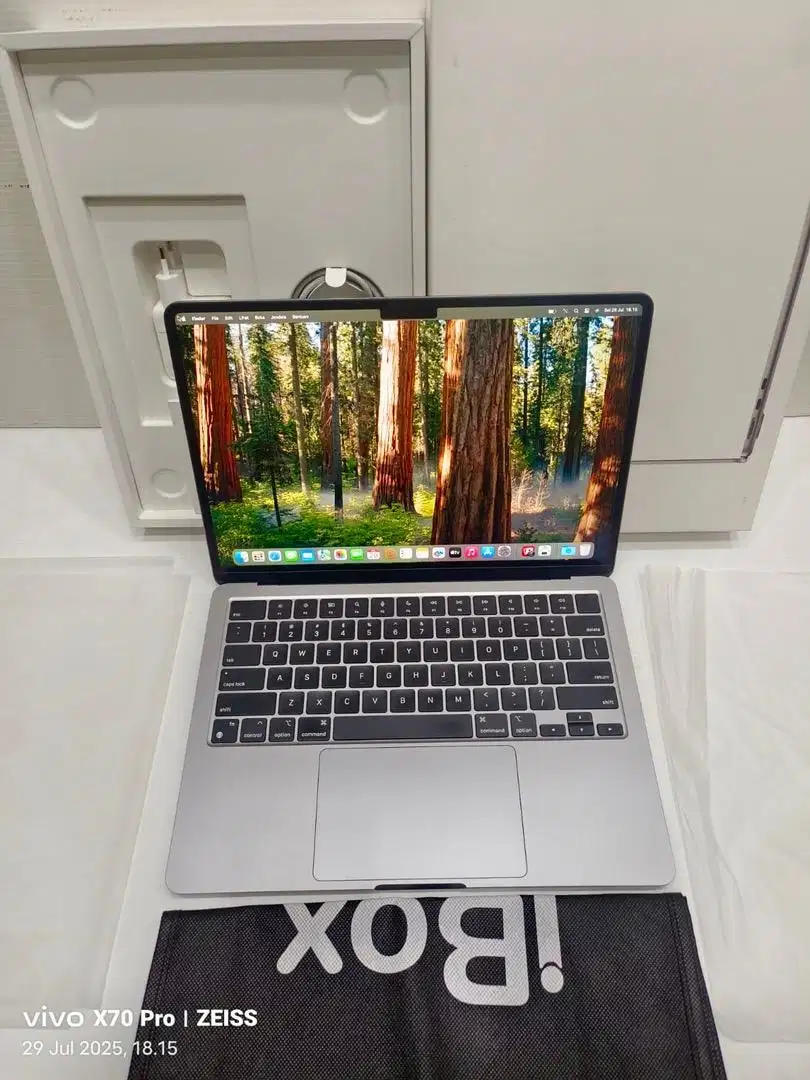 MacBook Air M3 13inch 24/512gb iBox
