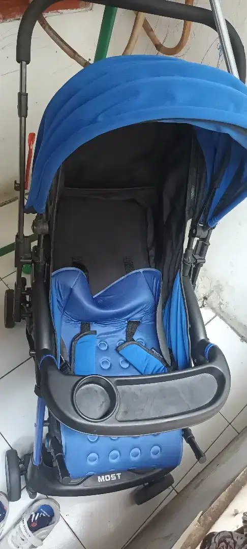 Stroller MOST warna biru