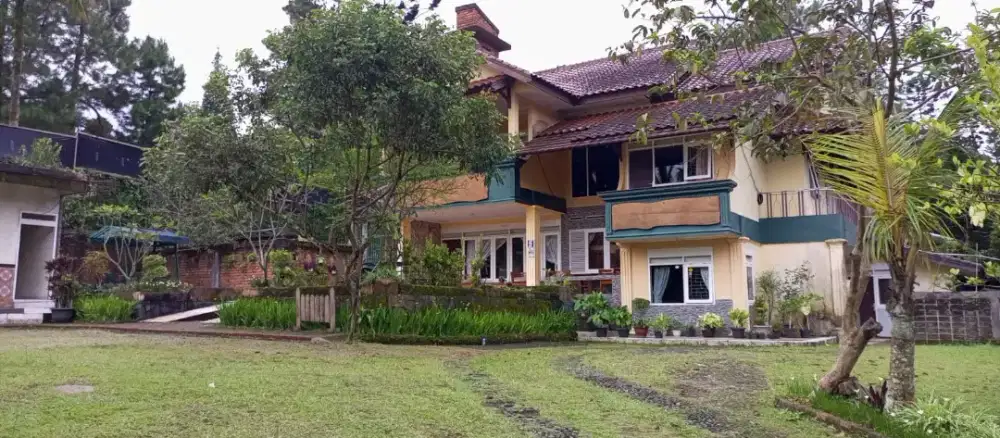 VILLA DI CISARUA PUNCAK BOGOR 