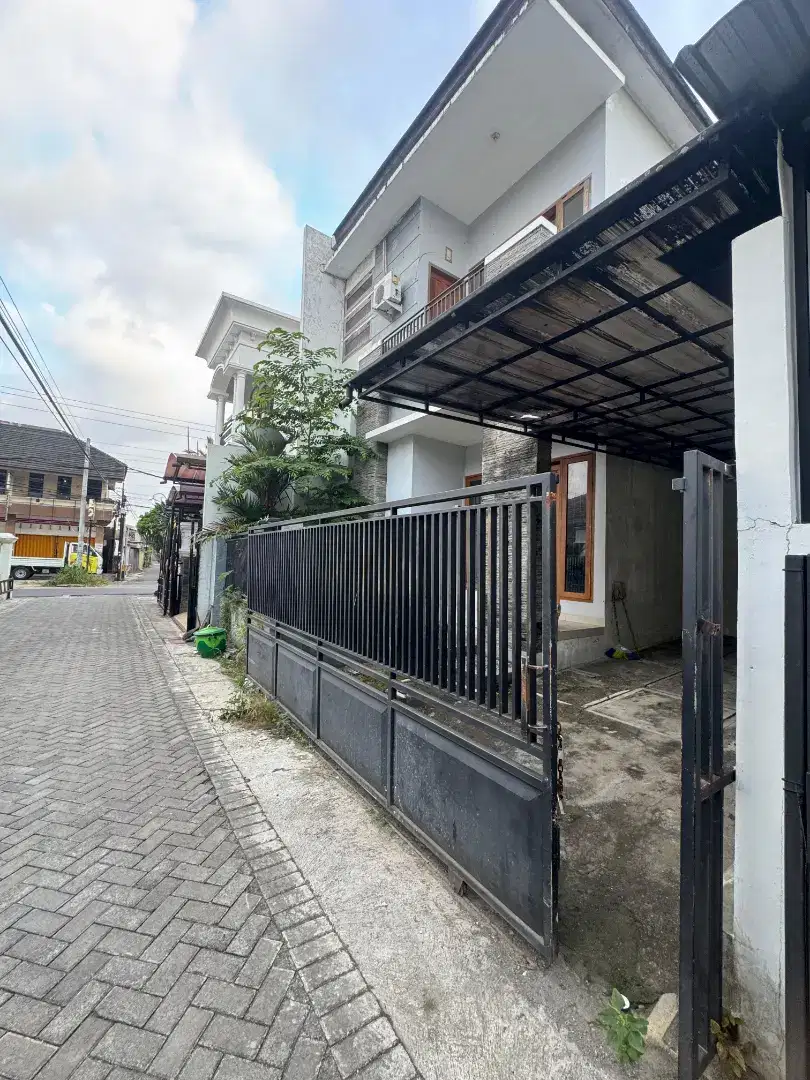 Disewakan rumah istimewa area Sorowajan dekat Amplaz