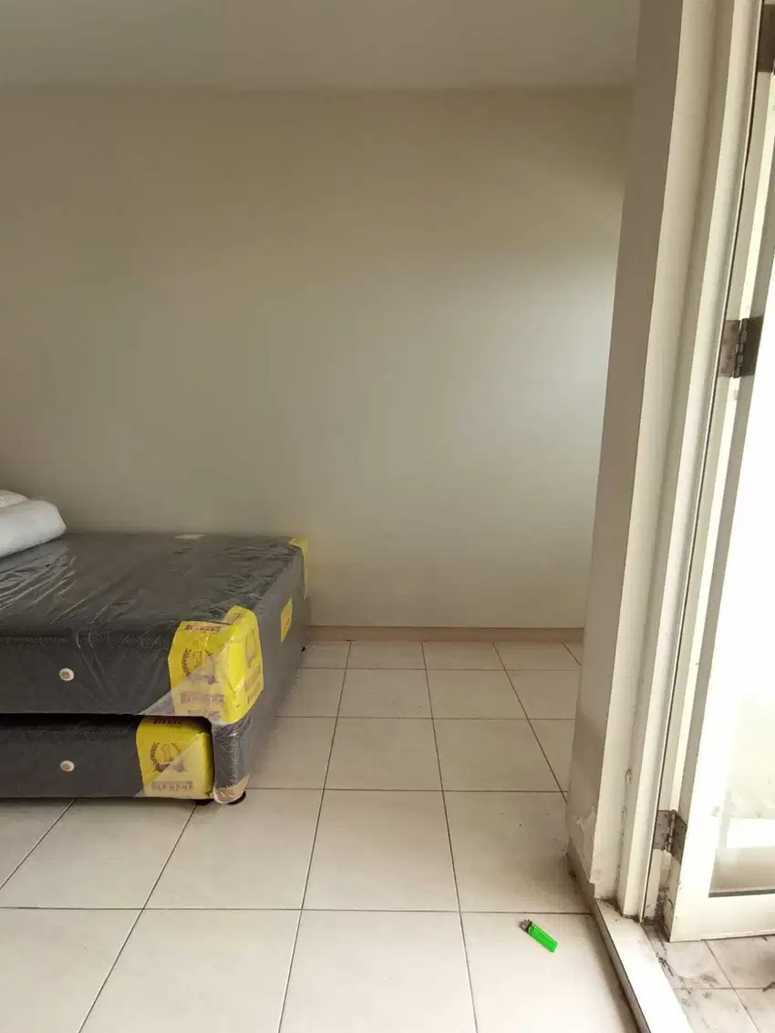 Dijual Apartemen Siap Huni Spring Lake  Summarecon Bekasi