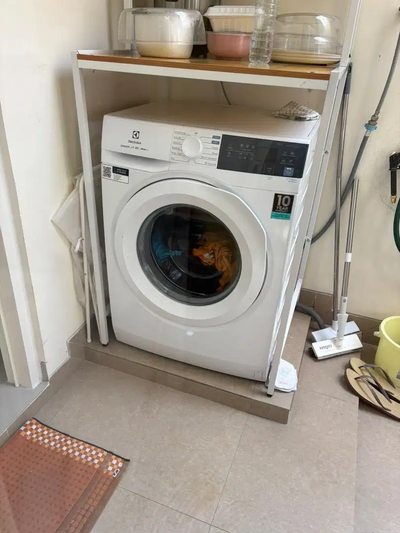 Mesin Cuci Electrolux Front Loading 7.5 KG EWF7554E3WB
