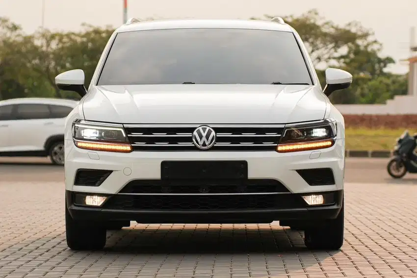 Safety & Poweful! VW Tiguan 1.4 TSI CBU 2018 White gla200 x1 320i c200