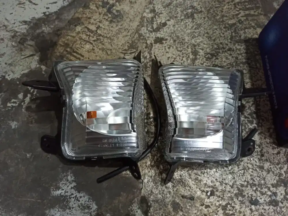 Lampu sen depan nmax old