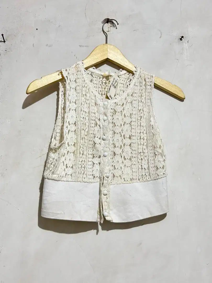Atasan dan bawahan preloved