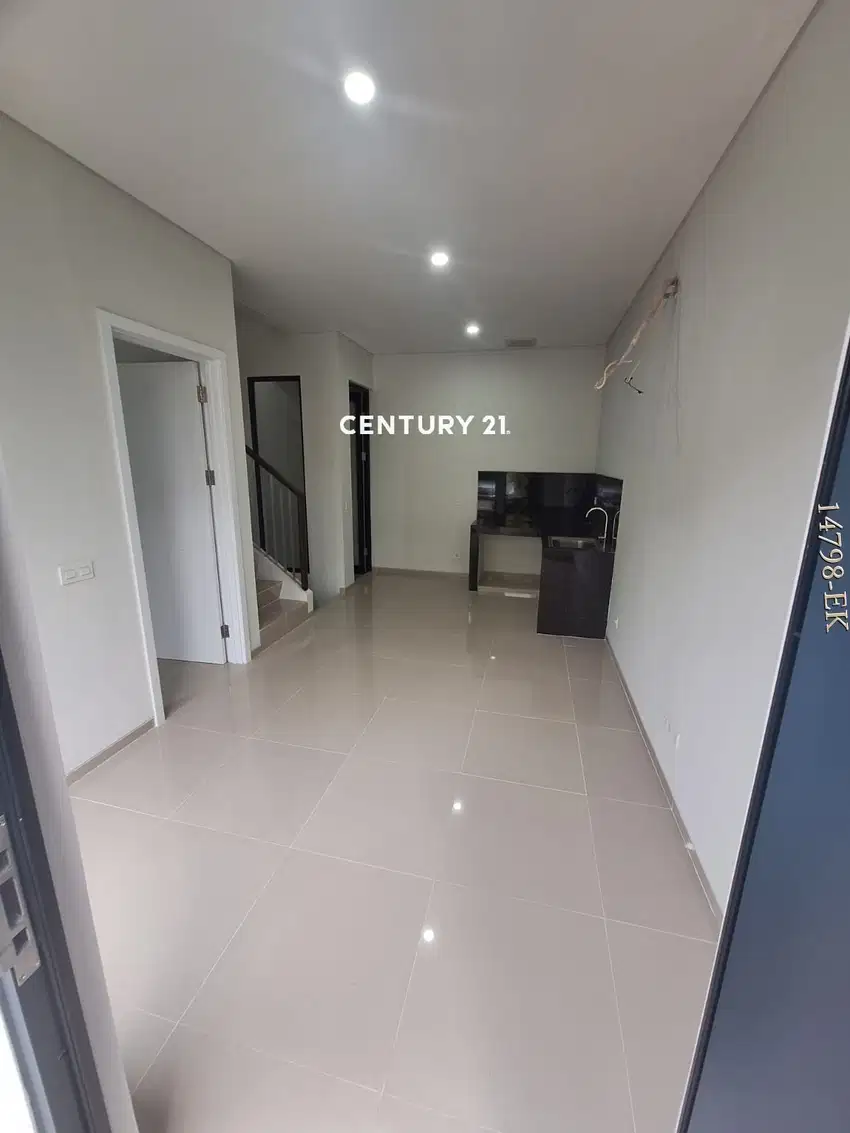 Dijual Rumah Dua Lantai Siap Huni Di U Ville Bintaro