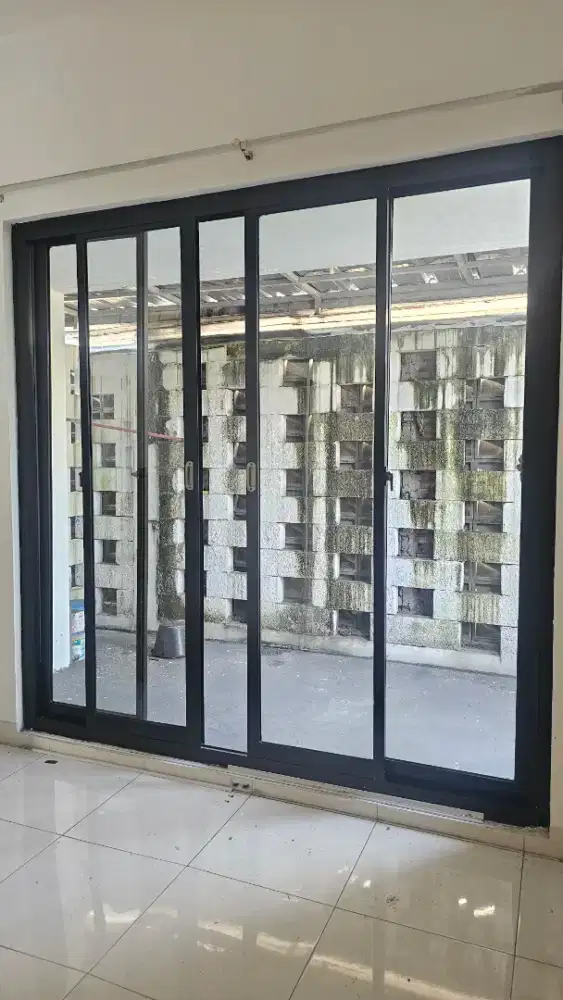 Jual cepat Jendela atau pintu sorong bekas