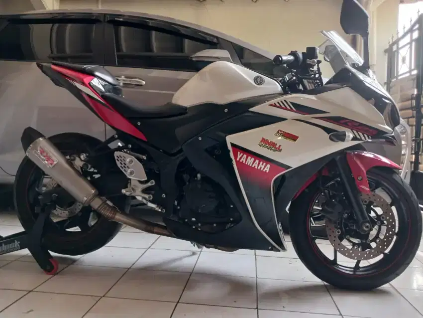 Yamaha R25 2016