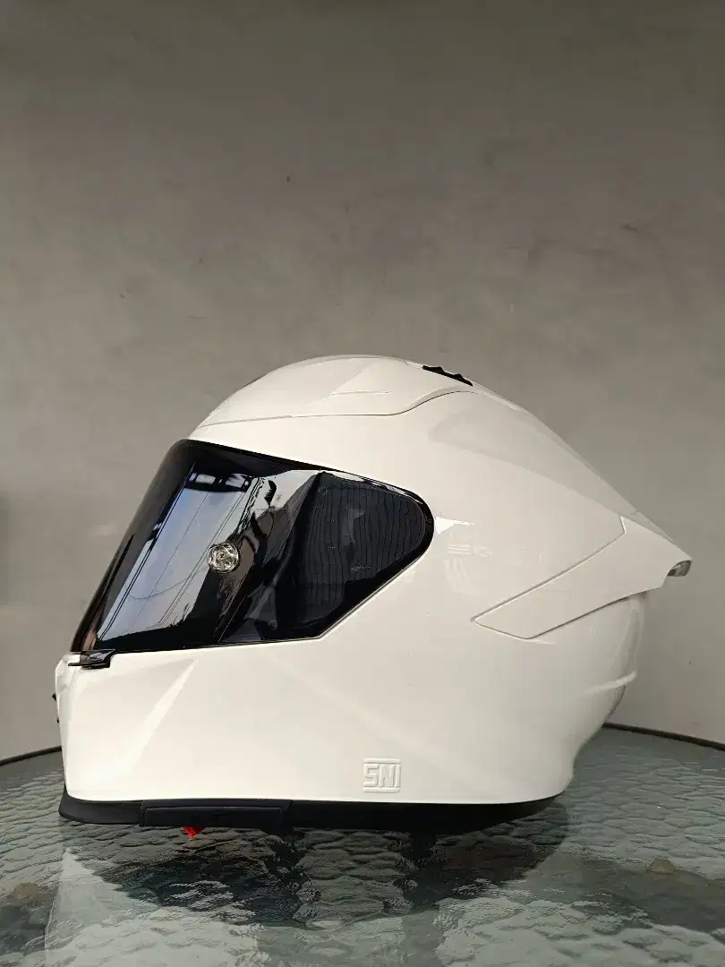 Helm KYT Striker Size L