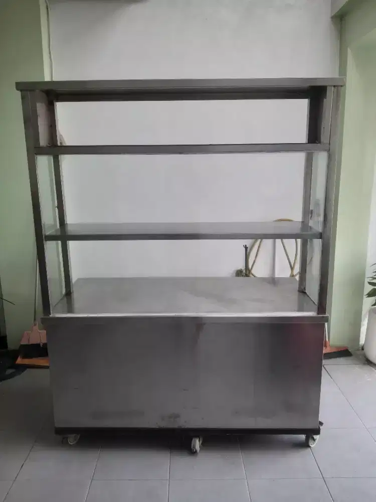 Etalase stainles jualan makanan