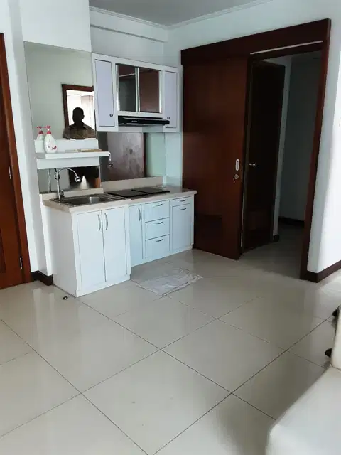 Disewakan Apartemen Waterplace semi Penthouse Tower E Lantai 30, Sby