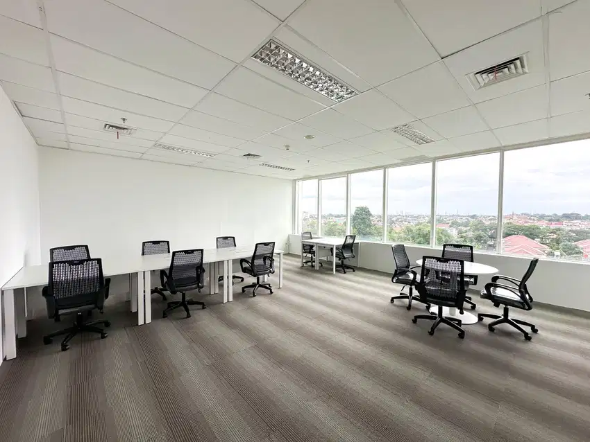 Disewakan Kantor Kecil & Furnished di Plaza Oleos, Jakarta Selatan