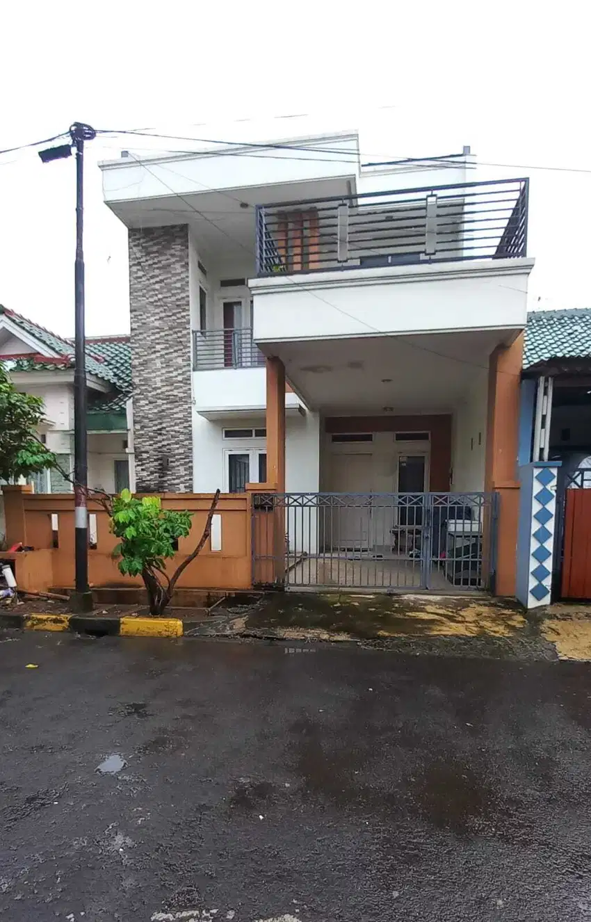 Rumah 2 Lantai bebas banjir di Jual di Duta Harapan, Bekasi Utara