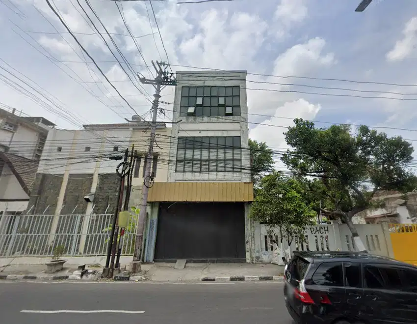 Ruko 3 Lantai Strategis Lokasi Jalan Magelang