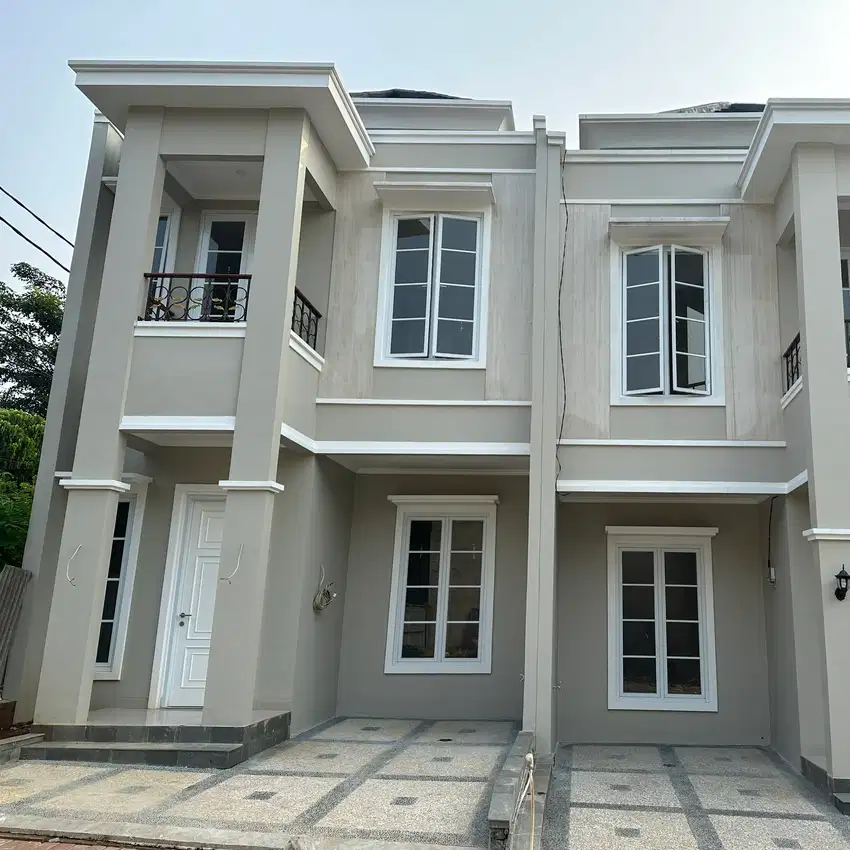 Rumah di cibubur jambore jakarta timur siap huni