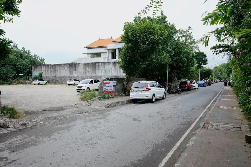 Tanah Luas Untuk Ruang Usaha di Jual di Pantai Jerman, Kuta