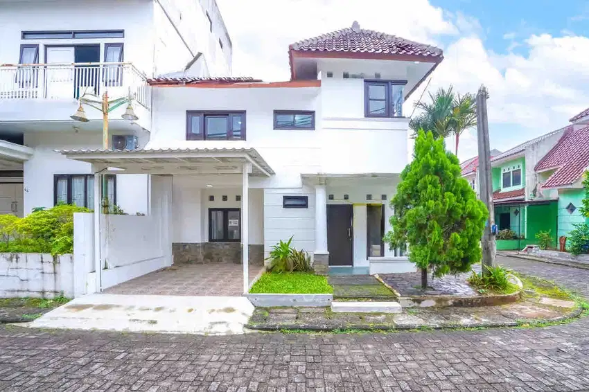 Rumah Ready dalam komplek di Kelapa Dua Depok