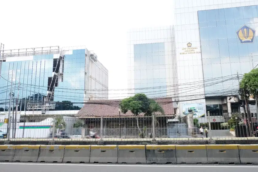 UPDATE HARGA DIBAWAH HARGA NJOP  DIJUAL RUMAH LAMA HITUNG TANAH DIBAW